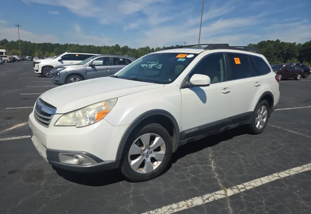 2012 Subaru Outback Limited - photo 1