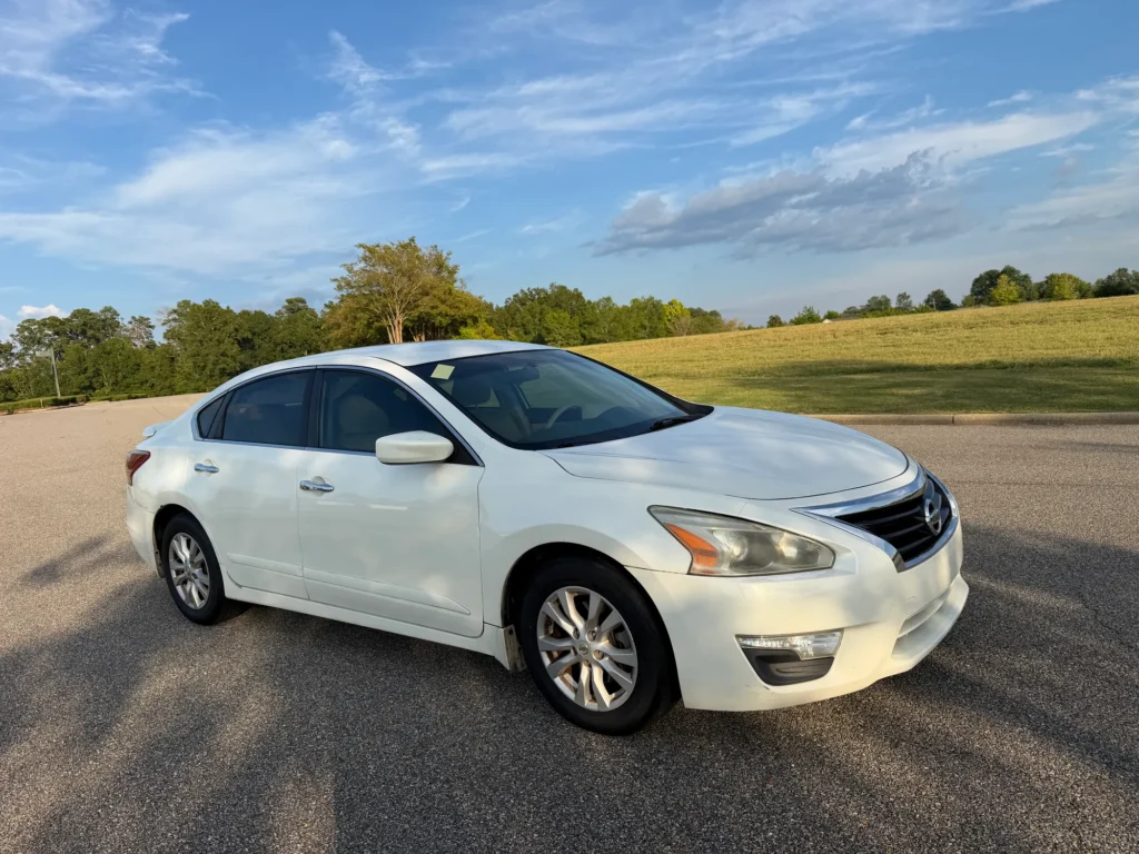 2013 Nissan Altima S - photo 2