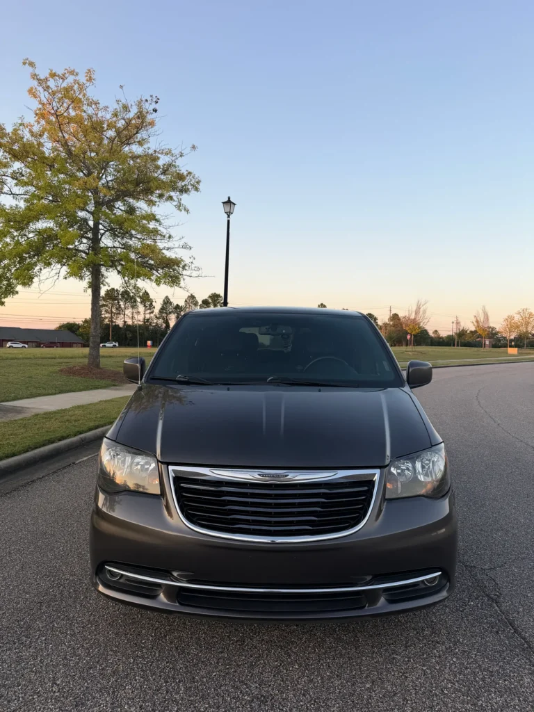 2016 Chrysler Town & Country - photo 1